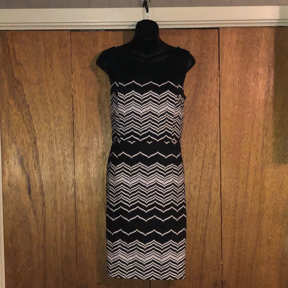 Women’s dress